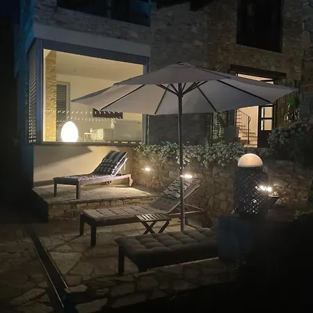 Gaia Villa *
