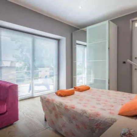 Piscina E Relax Nelle Langhe Gaia