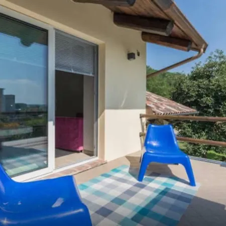 Piscina E Relax Nelle Langhe Gaia 别墅