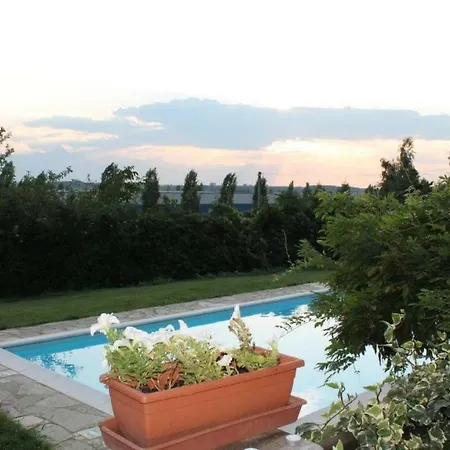 别墅 Piscina E Relax Nelle Langhe Gaia Sanfre