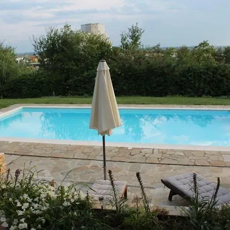 Piscina E Relax Nelle Langhe Gaia 빌라