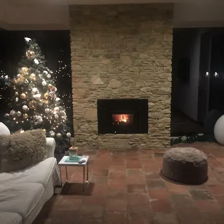 Piscina E Relax Nelle Langhe Gaia *