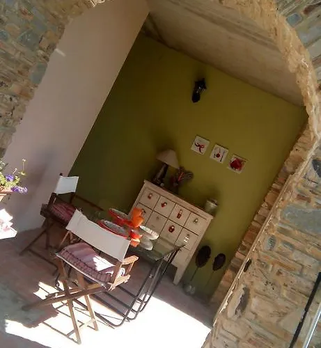 Piscina E Relax Nelle Langhe Gaia