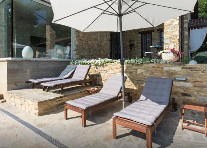Piscina E Relax Nelle Langhe Gaia Sanfre