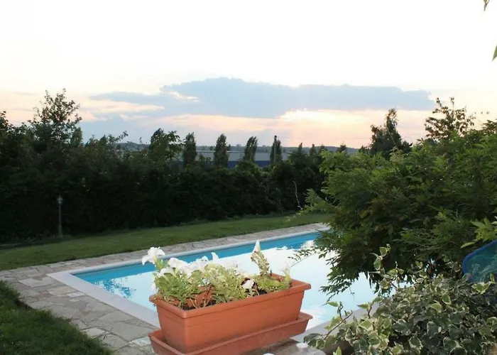 Vila Piscina E Relax Nelle Langhe Gaia Sanfre